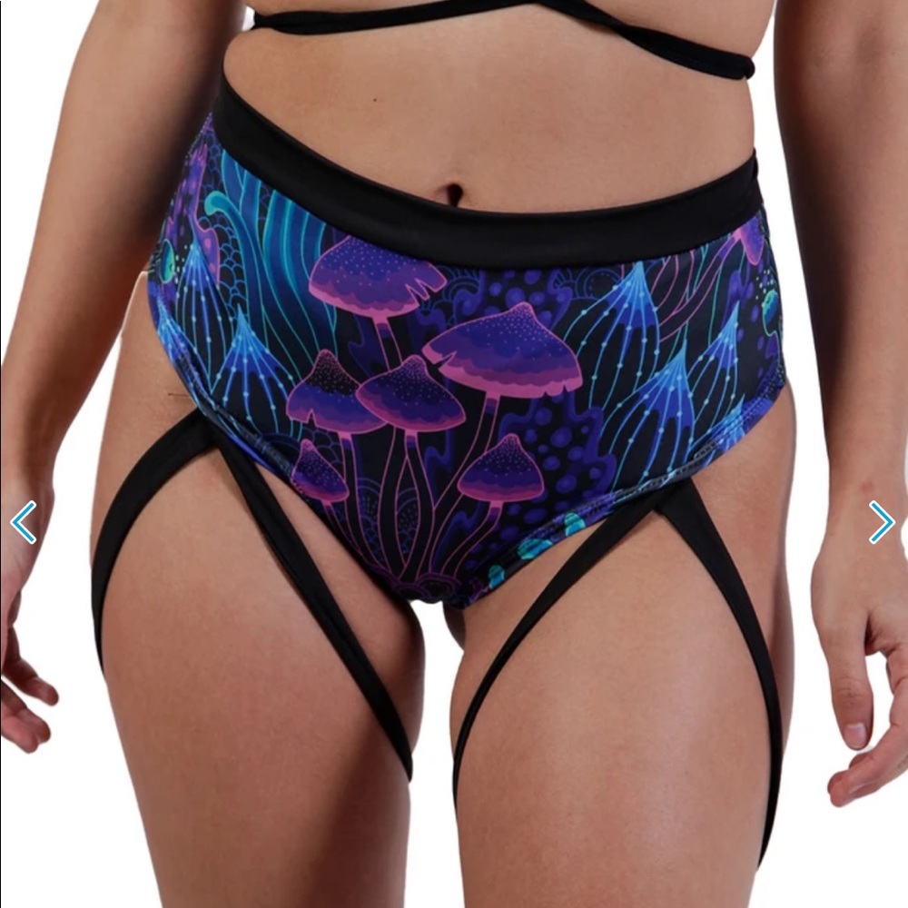 iHeartraves Harness Rave Booty Bottoms - Picture 8 of 9